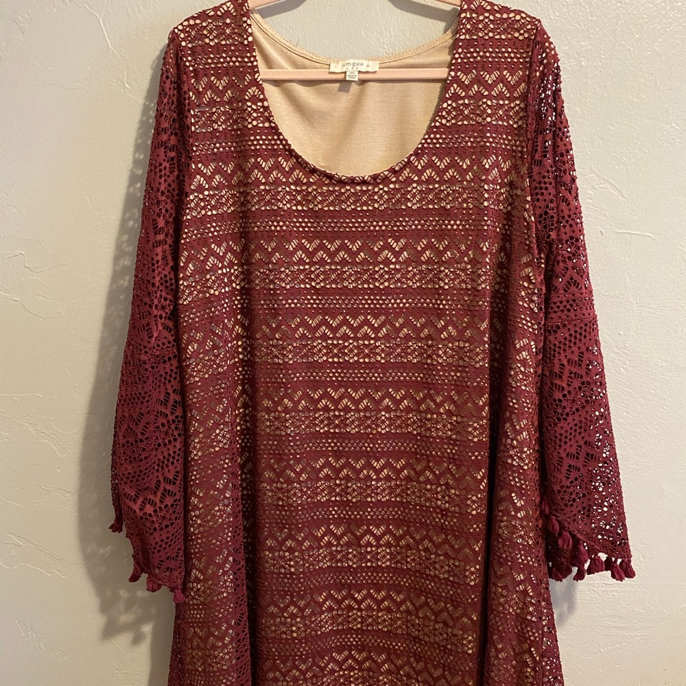 Wine colored bell sleeve lace dress